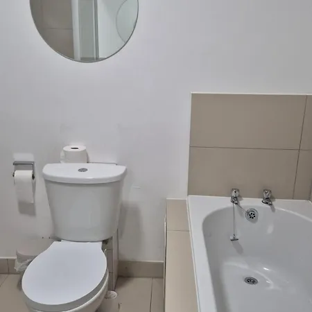 The Hyde House - En Suite Rooms Exterior photo